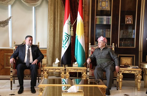 سەرۆک بارزانی و خەمیس خەنجەر ٠١.jpg