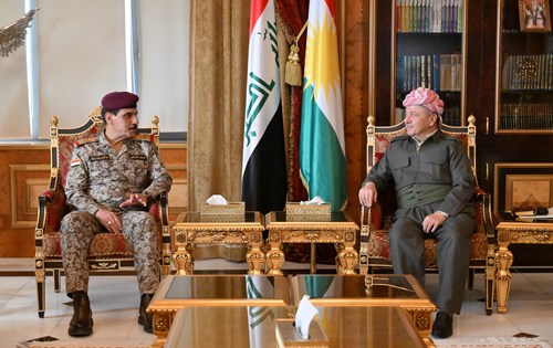 سەرۆک بارزانی و شاندێکی باڵای سەربازی .JPG