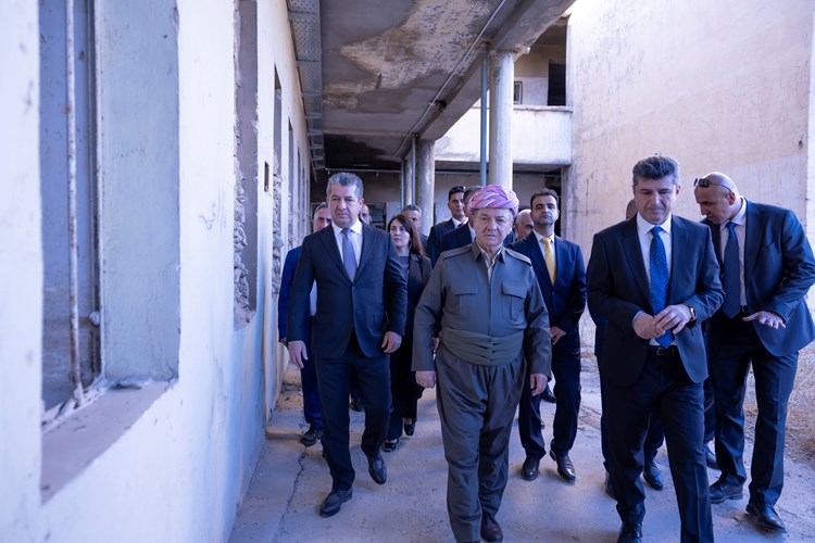 سەرۆك لە كەلها نزاركێ ١.JPG