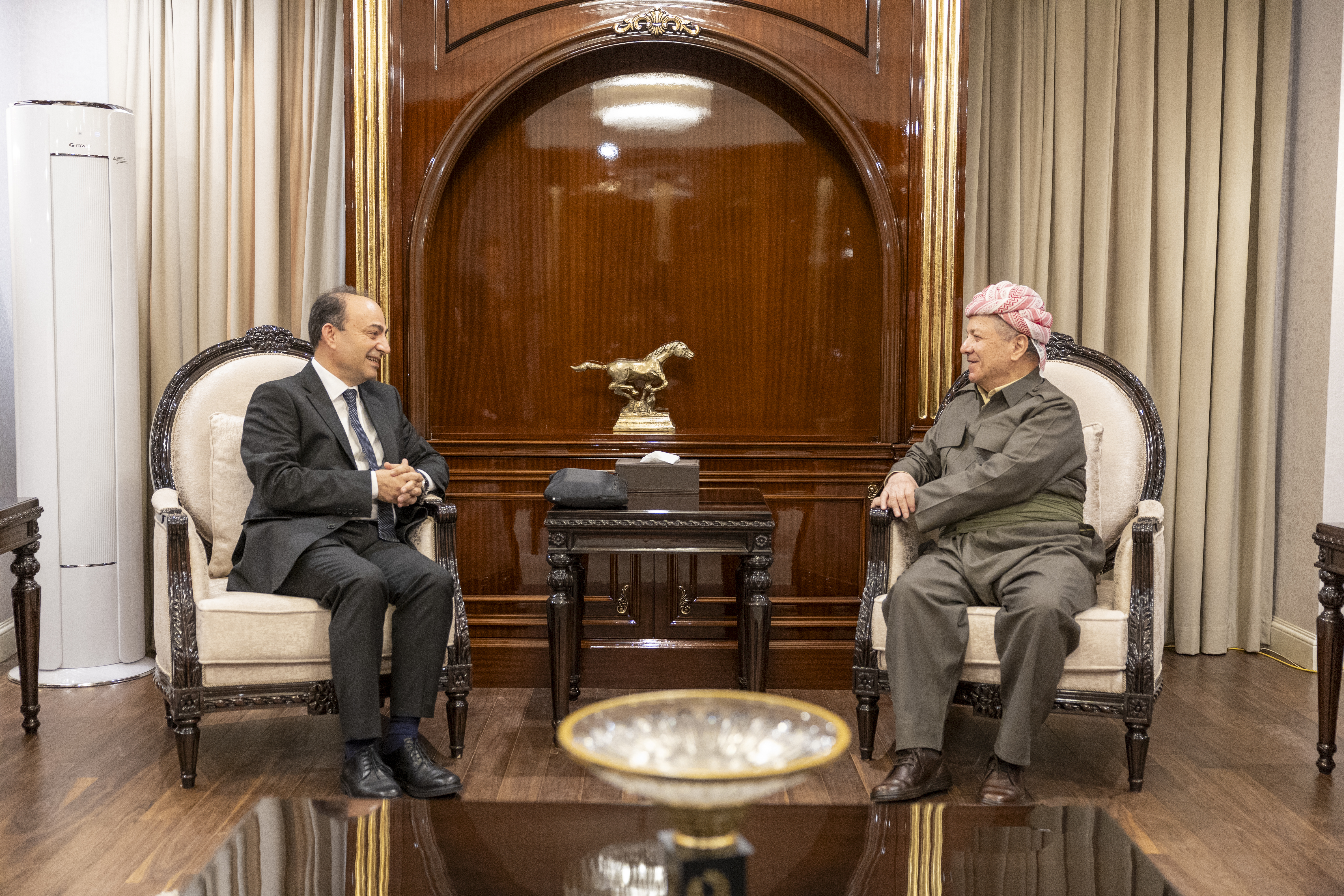 سەرۆک بارزانی و عوسمان بایدەمیر.jpg