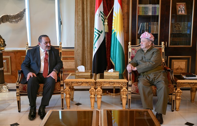 سام دەرمۆ 1.jpg